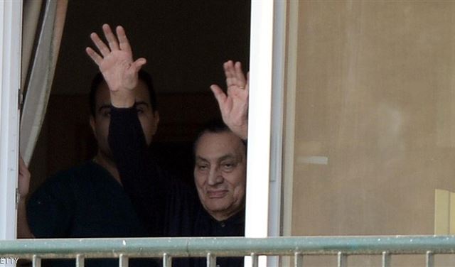 بعد البراءة.. قضايا أخرى تلاحق مبارك