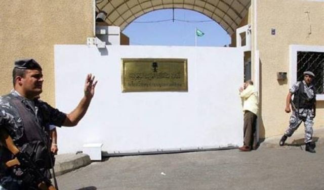 25 سيارة "مصفّحة" للسفارة السعودية 25 سيارة "مصفّحة" للسفارة السعودية