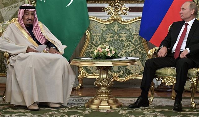 الملك سلمان يروي تفاصيل لقائه مع الرئيس بوتين