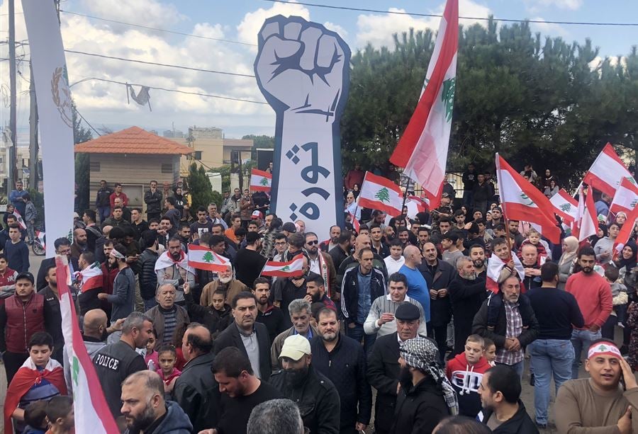 تظاهرات في الشمال وقطع اوتوستراد طرابلس 