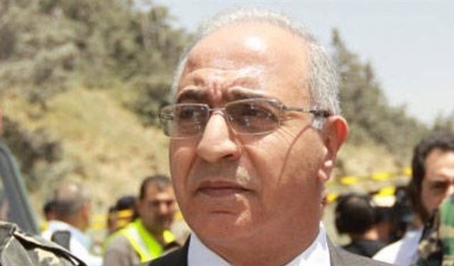 صقر يدعي على 3 لانتمائهم إلى "داعش"