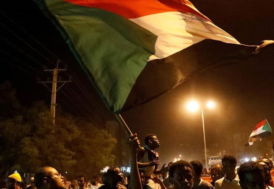محكمة سودانية تأمر بإعادة خدمة الإنترنت