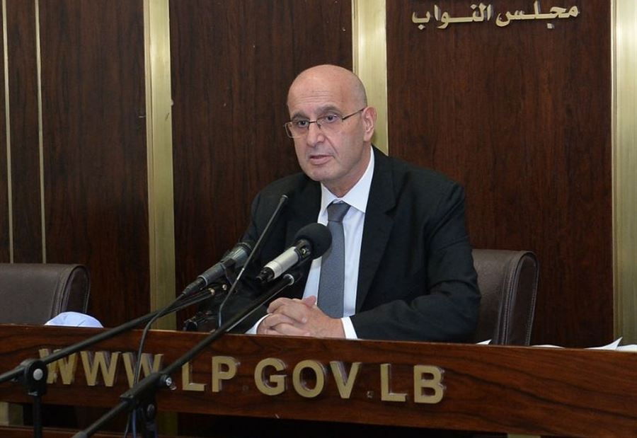 مناشدة من عراجي إلى المتواجدين في الساحات 