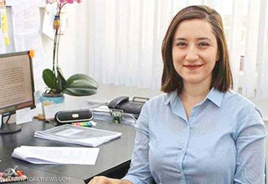 ضبطته يغش خلال الامتحان.. فقتلها طعنا وبالرصاص