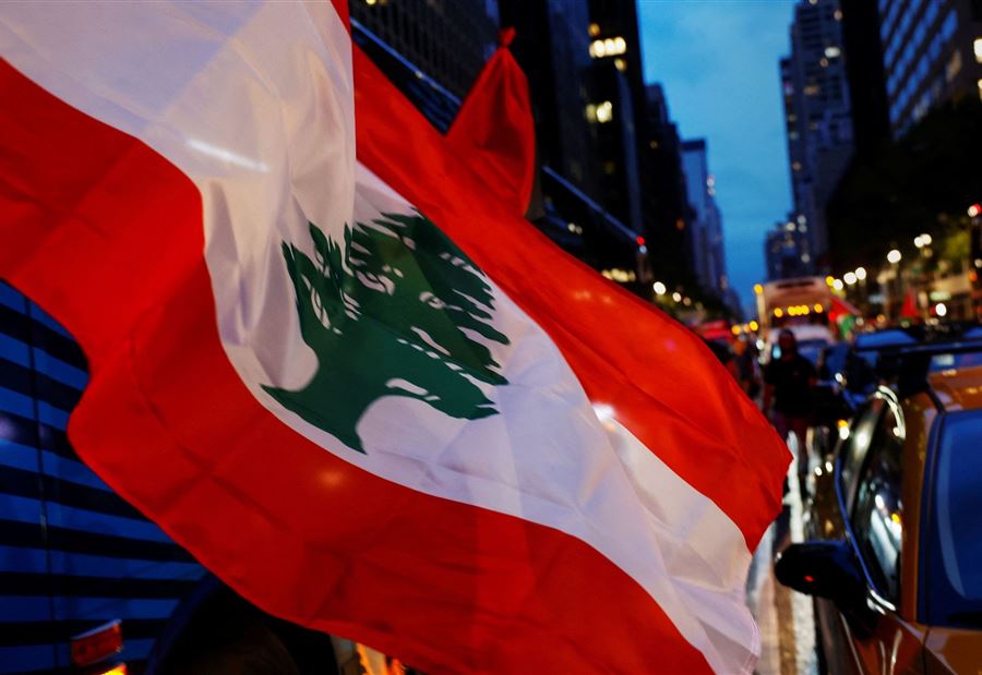 "لبنان في قبضة الحرب"... نداءٌ من قبلان لجميع اللبنانيين "لبنان في قبضة الحرب"... نداءٌ من قبلان لجميع اللبنانيين