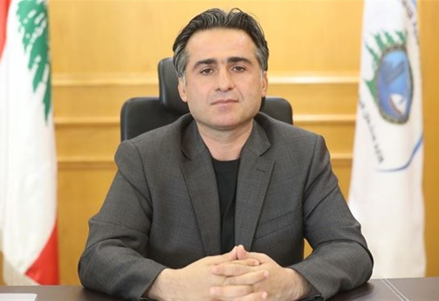 "إنقاذ مواطنين في عيناتا"... حمية: نعمل على جرف الثلوج وفتح الطرقات (فيديو)