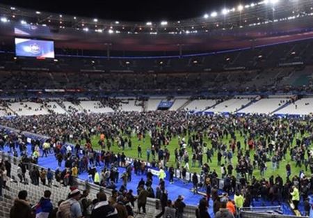قناصون في مباراة فرنسا ضد روسيا قناصون في مباراة فرنسا ضد روسيا