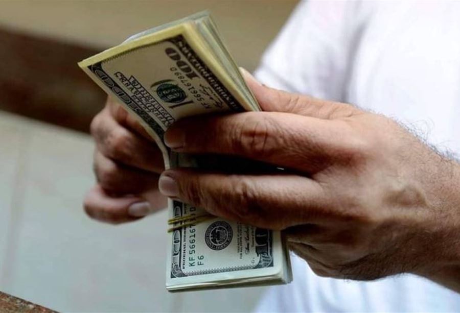 سعر الدولار لدى الصرافين اليوم الإثنين