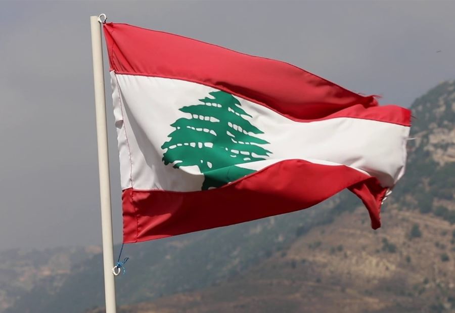 "لبنان في طائرة مخطوفة تقودها إيران" "لبنان في طائرة مخطوفة تقودها إيران"