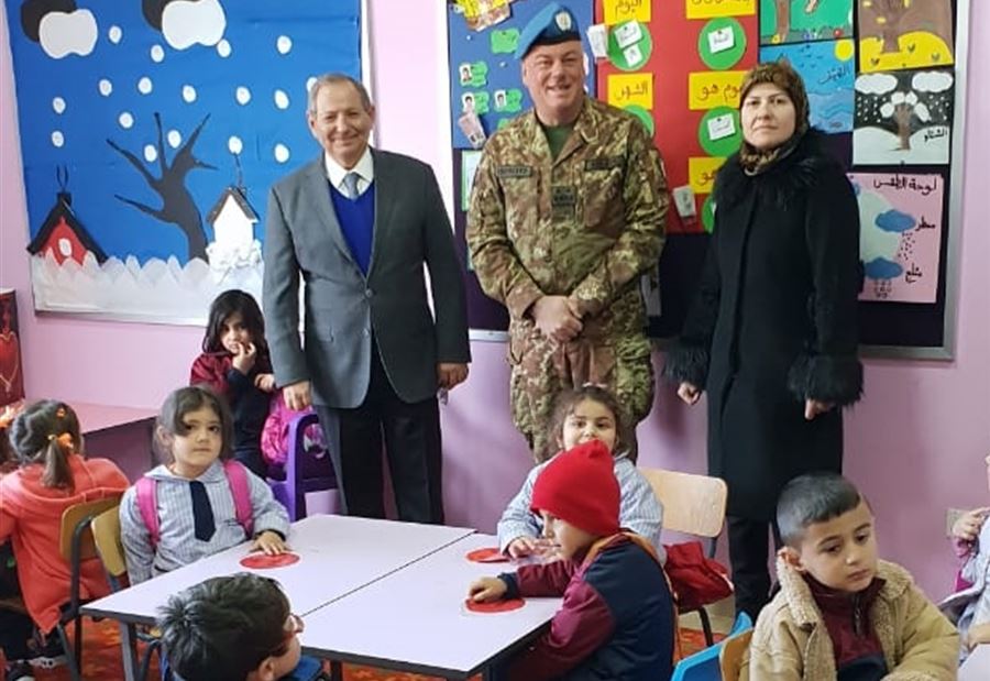 جولة للقائد العام لليونيفيل في تبنين 