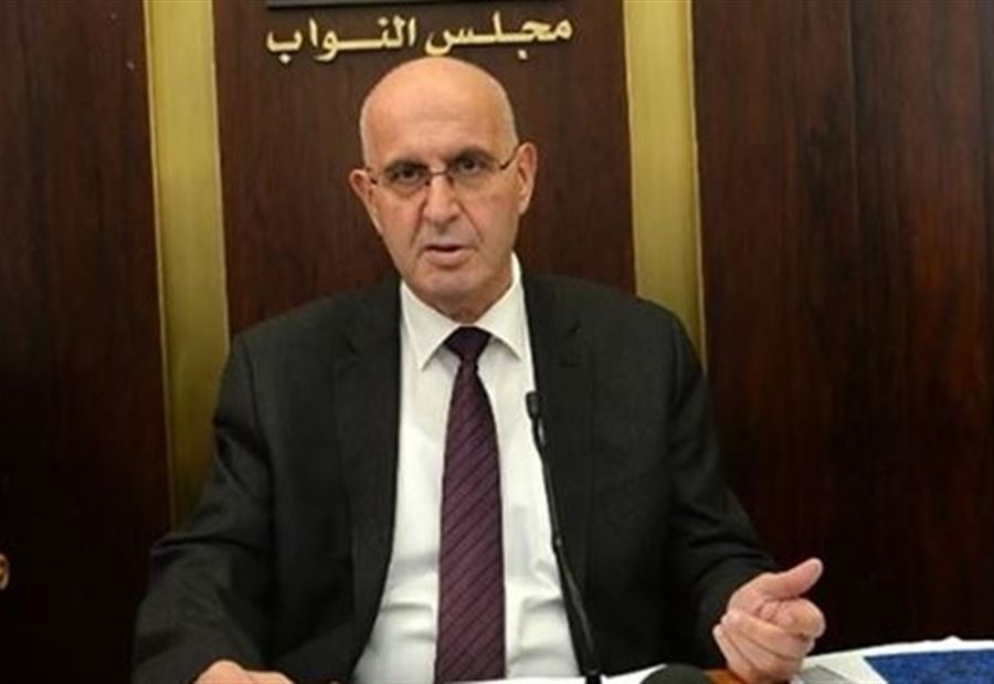 "فتح المدارس"... عراجي: القرار للعلماء وليس للسياسين! 