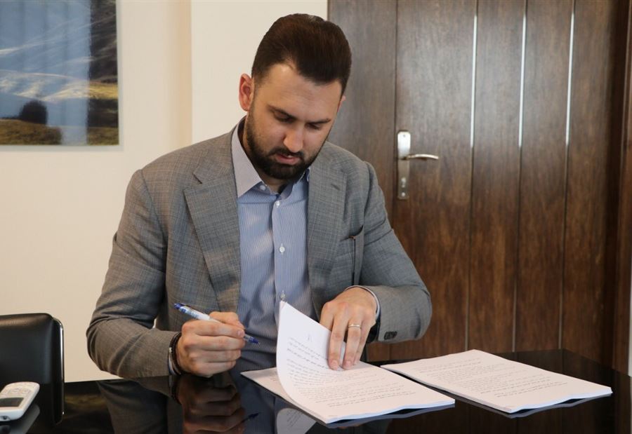 جنبلاط: لضرورة الحوار الجدّي بين الجميع دون استثناء!