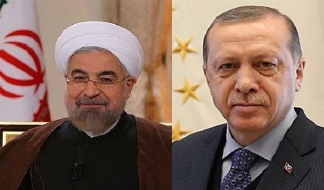 روحاني يدعو إلى تعزيز العلاقات والتعاون مع تركيا