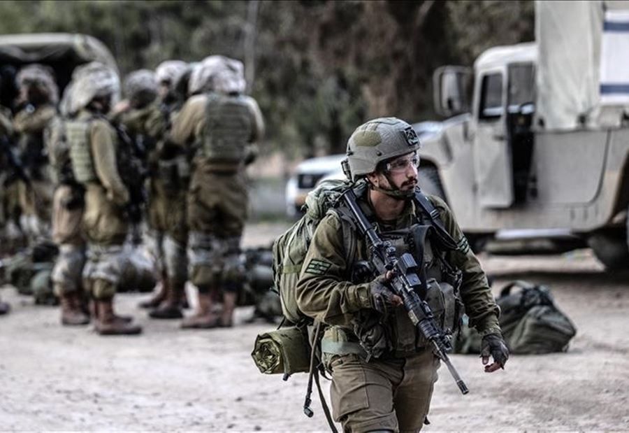 في انتهاك جديد... إسرائيل تحتجز فرقاً تلفزيونية في غزة
