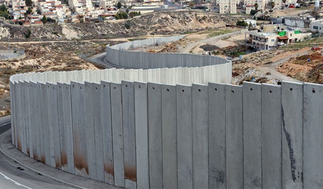 بري يكشف تفاصيل الجدار الإسرائيلي على الحدود الجنوبية بري يكشف تفاصيل الجدار الإسرائيلي على الحدود الجنوبية