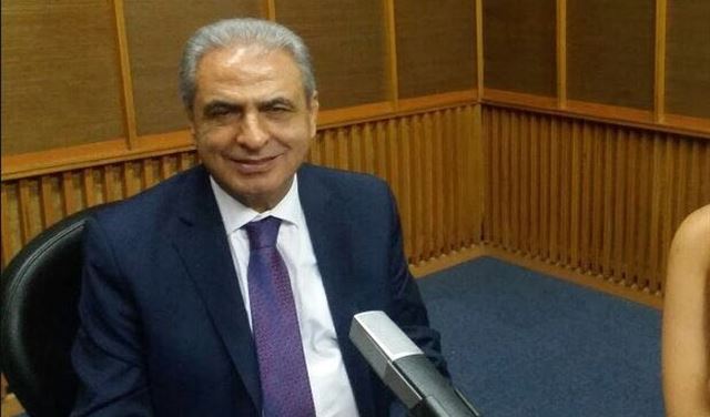 عبد العزيز: الحريري متمسك بتأمين المال للسلسلة