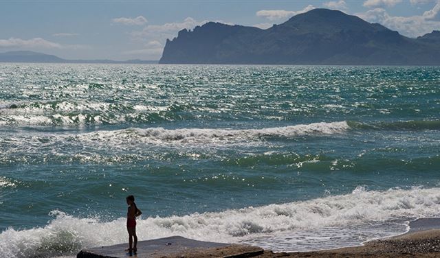 العثور على مقبرة سفن قديمة في البحر الأسود العثور على مقبرة سفن قديمة في البحر الأسود