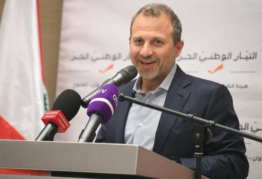 هجوم ناري من باسيل على من يلوح بالإستقالة 