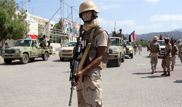 وساطة عُمانية تفرج عن أميركيين محتجزين باليمن.. 