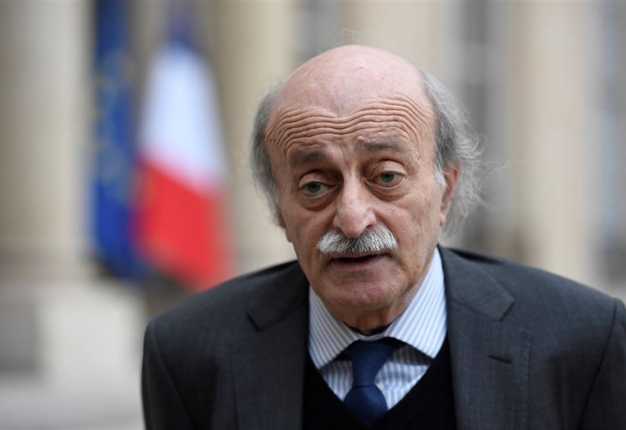 تساؤل من جنبلاط حول "جريمة" الراعي!