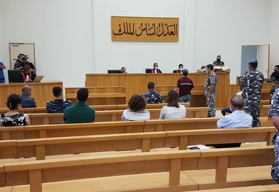 بالصور: قاعة "محاكمات" في سجن رومية!