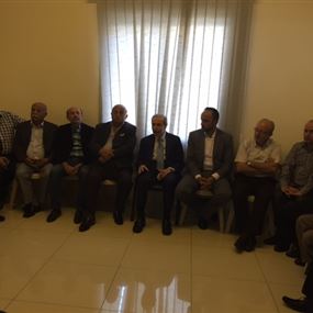 أنور الخليل: الوضع المالي ممسوك بعناية 