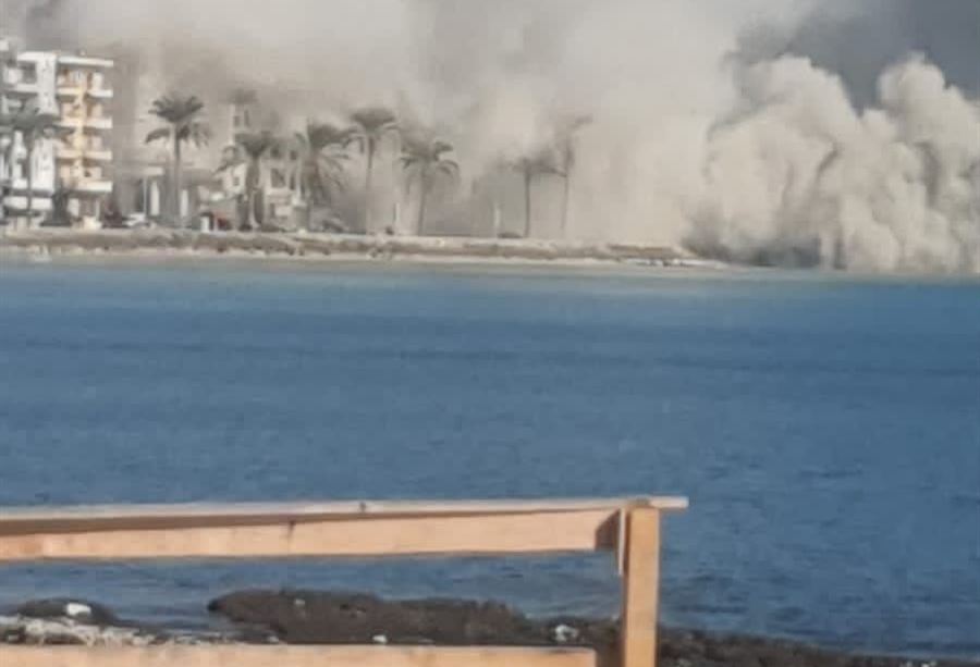 بعد التحذير... بدء الغارات الإسرائيلية على صور (فيديو وصور)