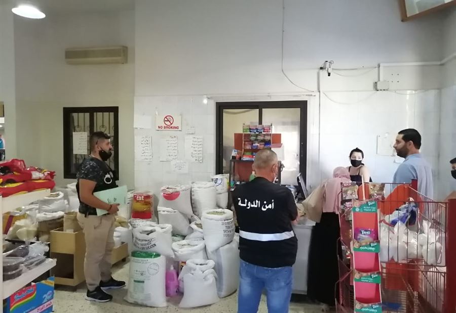 جولات لأمن الدولة على المحال في الكورة
