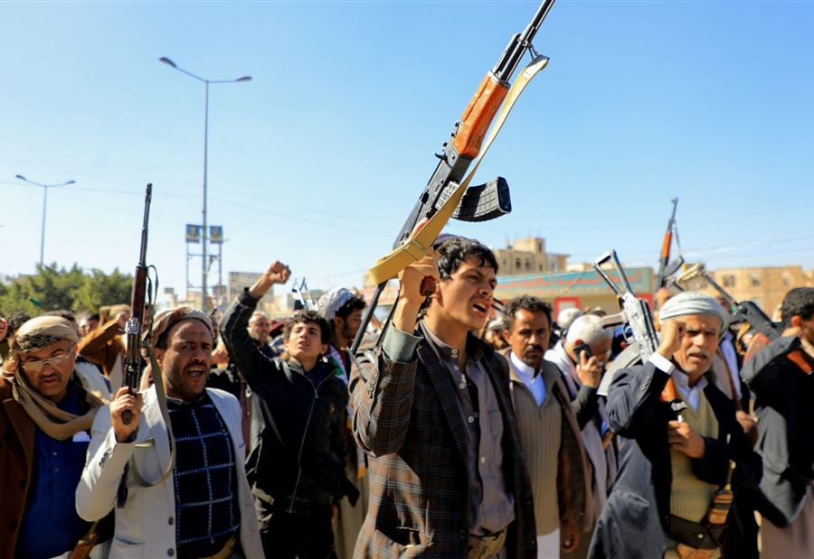 بعد ضرب الحوثيين بقلب اليمن... "قلق" من توسع نطاق الحرب!