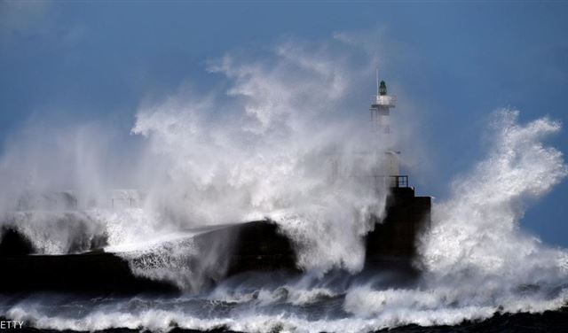 تأجيل مباراة الريال مع سلتا لسوء الأحوال الجوية تأجيل مباراة الريال مع سلتا لسوء الأحوال الجوية