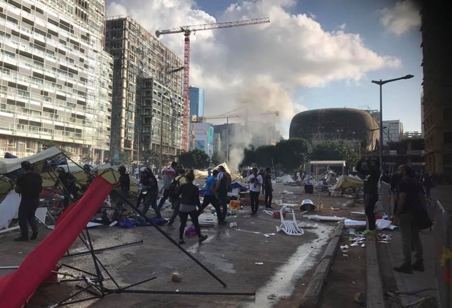 بالفيديو والصور: أعمال شغب واعتداءات في وسط بيروت بالفيديو والصور: أعمال شغب واعتداءات في وسط بيروت