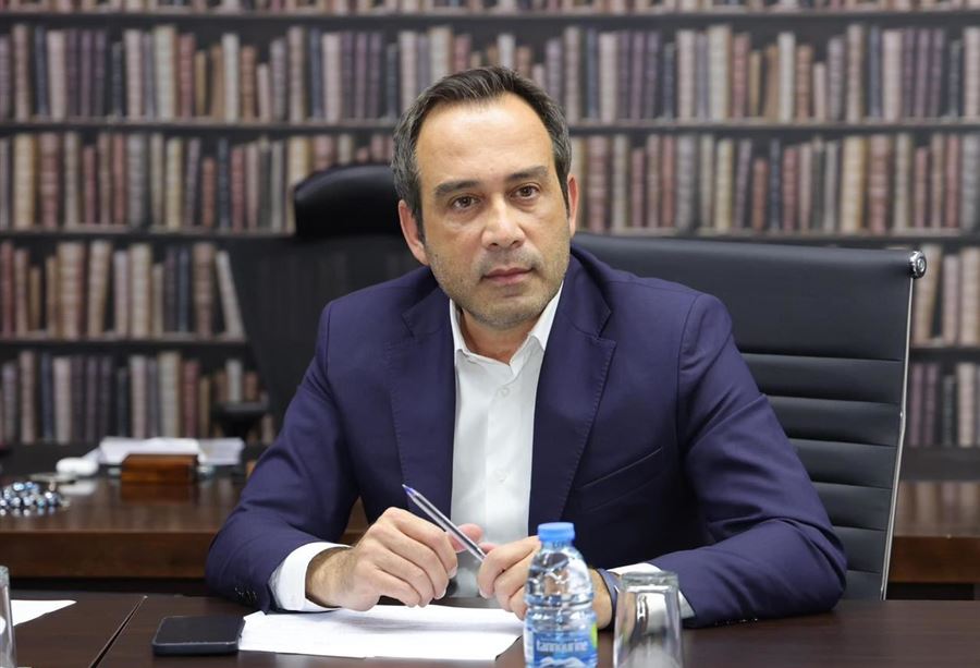 خطوةٌ لافتة من نبيل بدر 