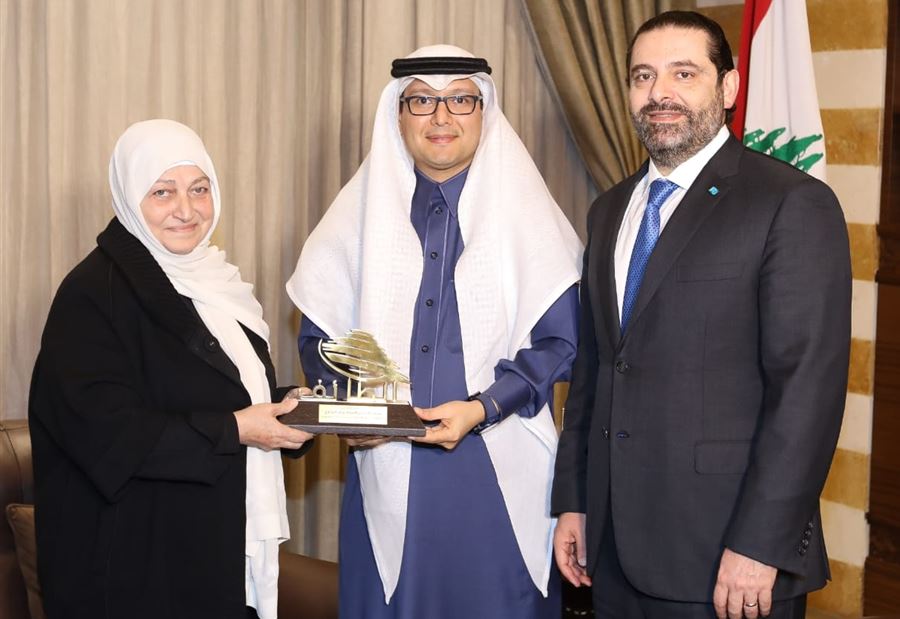 الرئيس الحريري يستقبل السفير السعودي في بيت الوسط