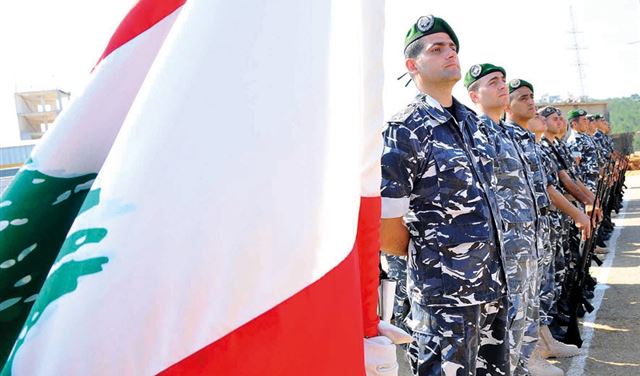 قوى الامن الداخلي.. العقيد يضرب الملازم!
