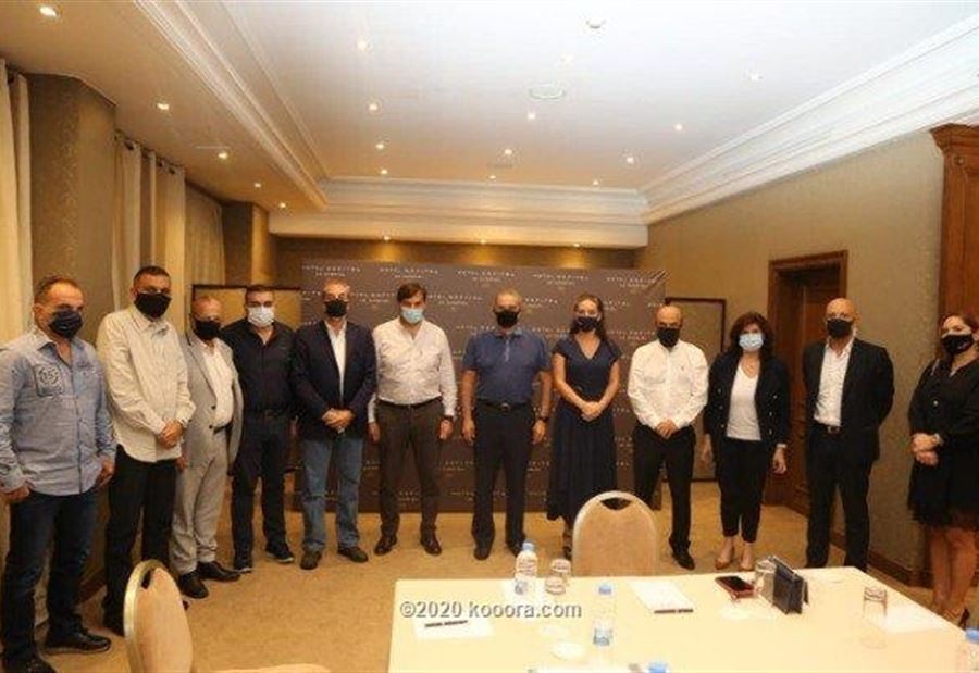 أولُ إمرأة تُنتخب رئيساً لنادي كرة قدم في لبنان أولُ إمرأة تُنتخب رئيساً لنادي كرة قدم في لبنان