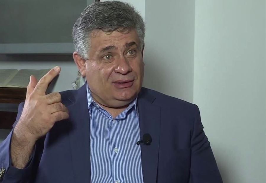 ضو: في معركة القضاء على الفساد... يجب البدء بالنظام السوري