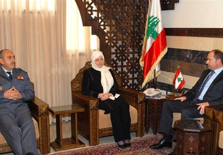 الحريري تابعت تطورات عين الحلوة