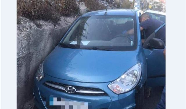 جريحة باصطدام سيارتها بحائط في زوق مصبح جريحة باصطدام سيارتها بحائط في زوق مصبح