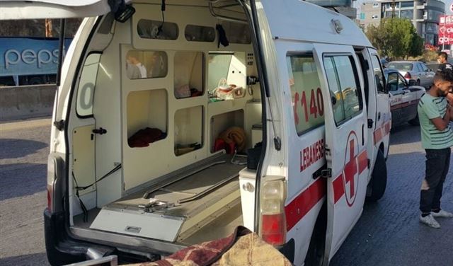 جريح بحادث سير في اميون جريح بحادث سير في اميون