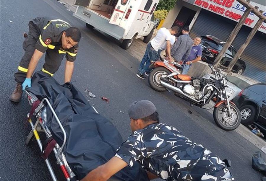 بالصور: قتيل وجريحان اثر حادث سير في جل الديب