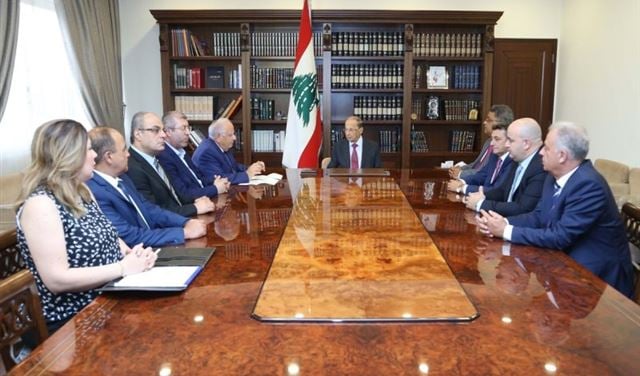 عون: التهرب الضريبي يمس بالثقة بكل اجهزة الدولة