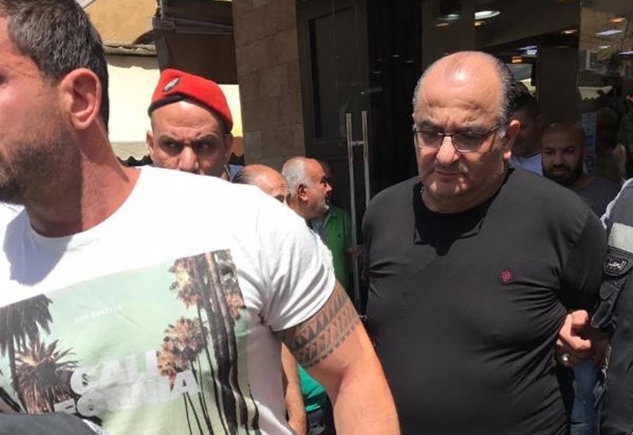 بالصورة: حاول سرقة محل مجوهرات في صيدا بالصورة: حاول سرقة محل مجوهرات في صيدا
