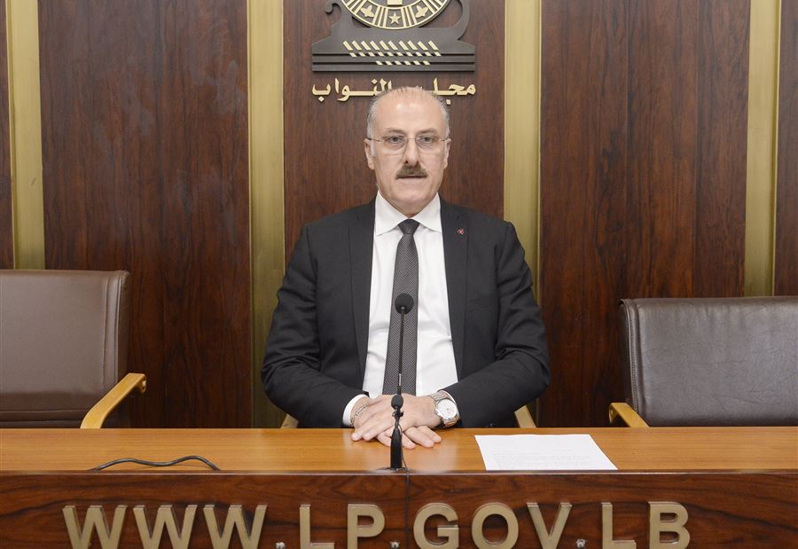 عبد الله يعلن موقف "اللقاء الديمقراطي" من التصويت على الموازنة