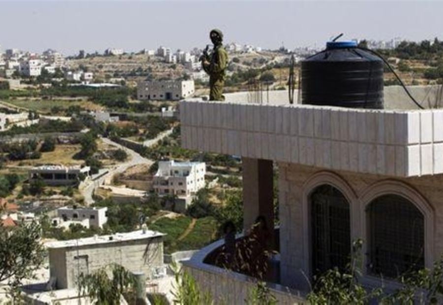 إسرائيل تعتقل 20 فلسطينيا في الضفة