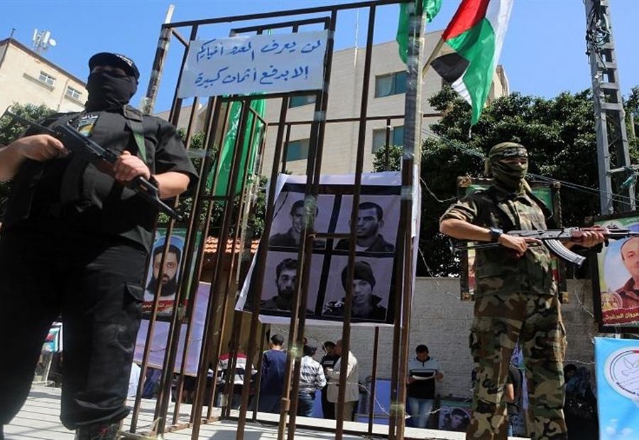 "اثنان منهم يحملان الجنسية الروسية"... "حماس" ستطلق سراح 10 إسرائيليين!