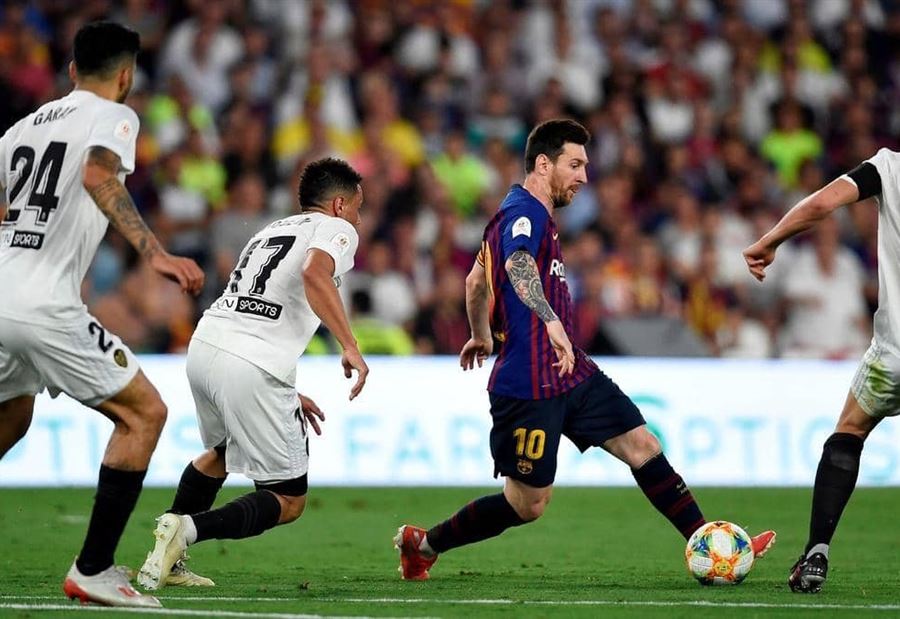 هذا ما حدث في حافلة برشلونة بعد خسارة الكأس هذا ما حدث في حافلة برشلونة بعد خسارة الكأس