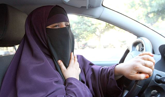 القبض على سائق تحرش بامرأة سعودية القبض على سائق تحرش بامرأة سعودية