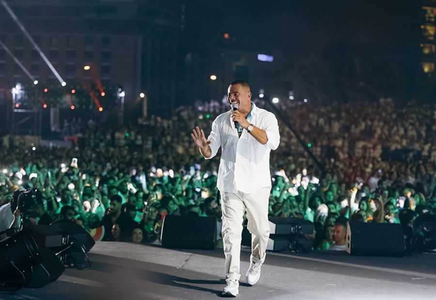 "الهضبة زعيم الجدبة"... هجوم "شرس" من شيخ لبناني على عمرو دياب!