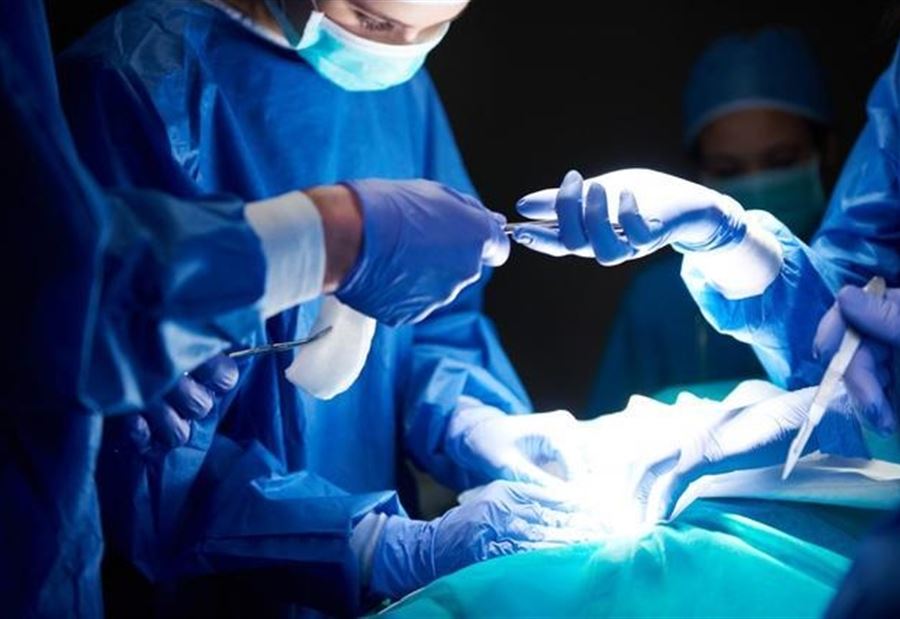 تعميمٌ لنقيب الأطباء بشأن العمليات الجراحية 