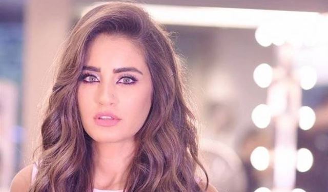  بكلمات مؤثرة...إيميه صياح تودّع عاملتها المنزلية! 